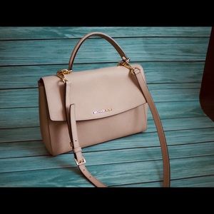 Michael Kors Ava Crossbody Medium